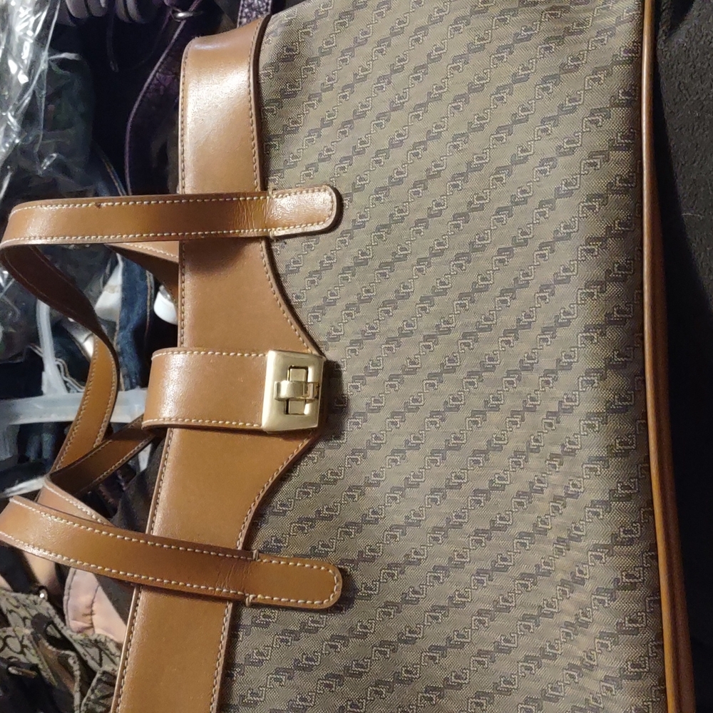 America Carryland Brown Purse